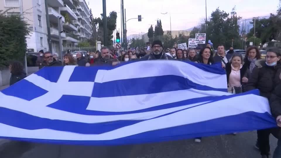 Video: Athen: Proteste gegen Impfpflicht im Gesundheitswesen Video: Athen: Proteste gegen Impfpflicht im Gesundheitswesen