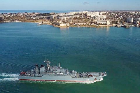 Russland führt Seemanöver im Schwarzen Meer durch