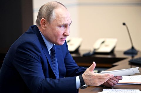 Russland: Wladimir Putin verlegt russische Truppen weiter an die ukrainische Grenze