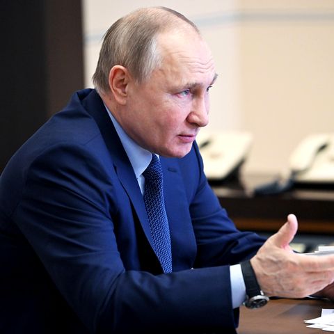 Russland: Wladimir Putin verlegt russische Truppen weiter an die ukrainische Grenze