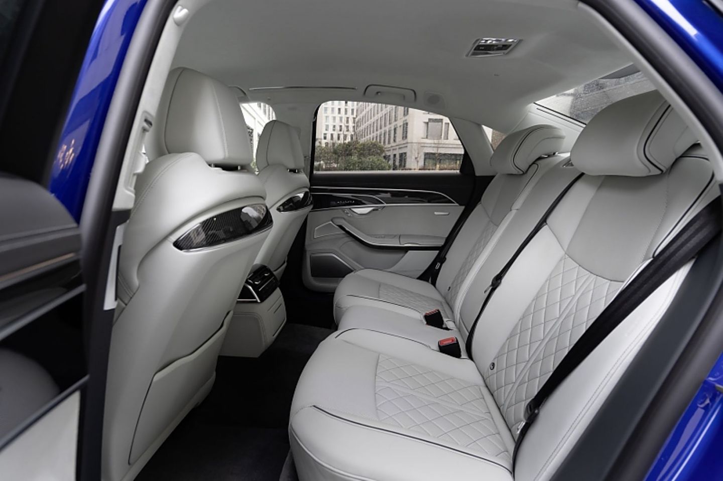 Audi S8 MJ 2022