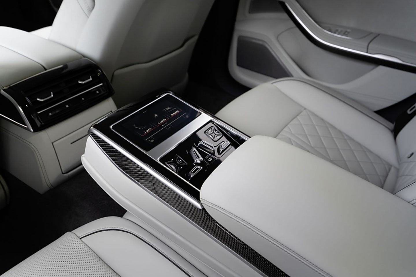 Audi S8 MJ 2022