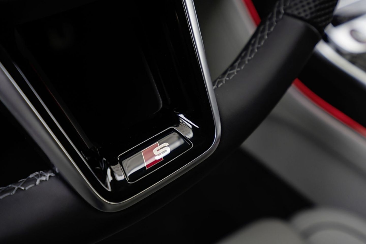 Audi S8 MJ 2022