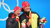 Gold im Zweierbob: Francesco Friedrich (l.) und Thorsten Margis