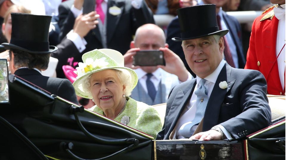Queen Elizabeth II. und Prinz Andrew