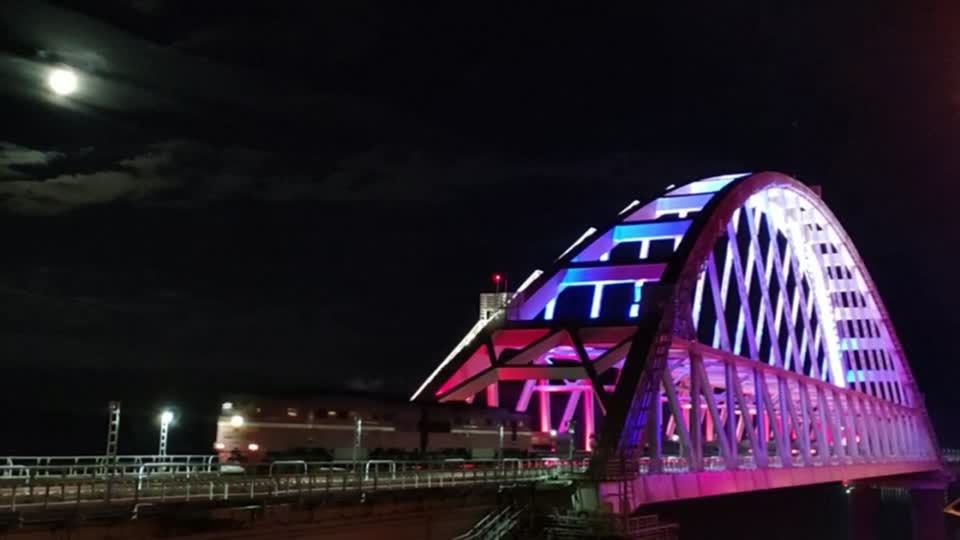 Video: Russland meldet Abzug von Truppen von der Krim Video: Russland meldet Abzug von Truppen von der Krim