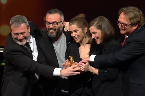 Video: "Alcarras" holt den Goldenen Bären