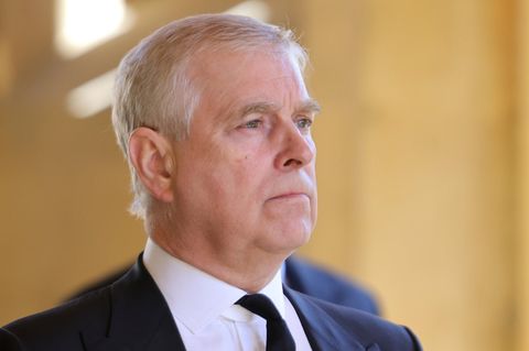 Prinz Andrew lässt sich auf einen Vergleich ein. Aber wie bezahlt er das eigentlich?