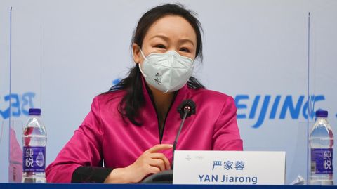 "Darf ich noch einige ergänzende Bemerkungen machen?": Chinas Olympia-Sprecherin Yan Jiarong, hier bei einer Pressekonferenz Anfang Februar in Peking.