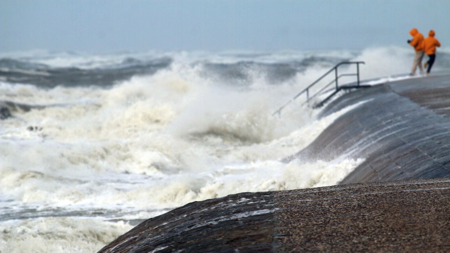 Starker Wellengang auf Norderney