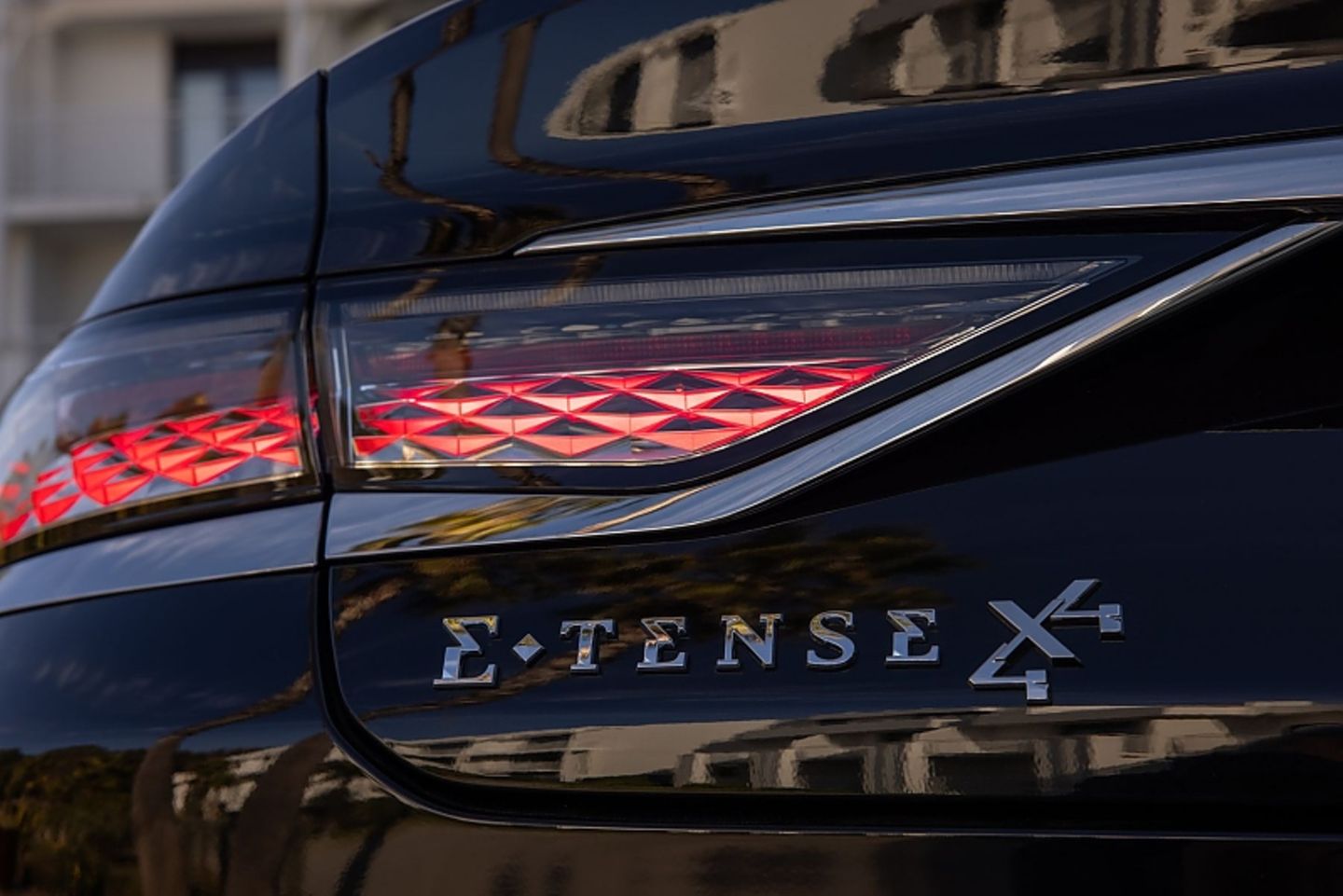 DS 9 E-Tense 360 4x4