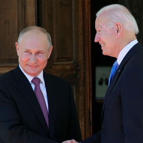 Wladimir Putin und Joe Biden bei ihrem Treffen in Genf. Wessen Strategie treibt die Ukraine-Krise an? 