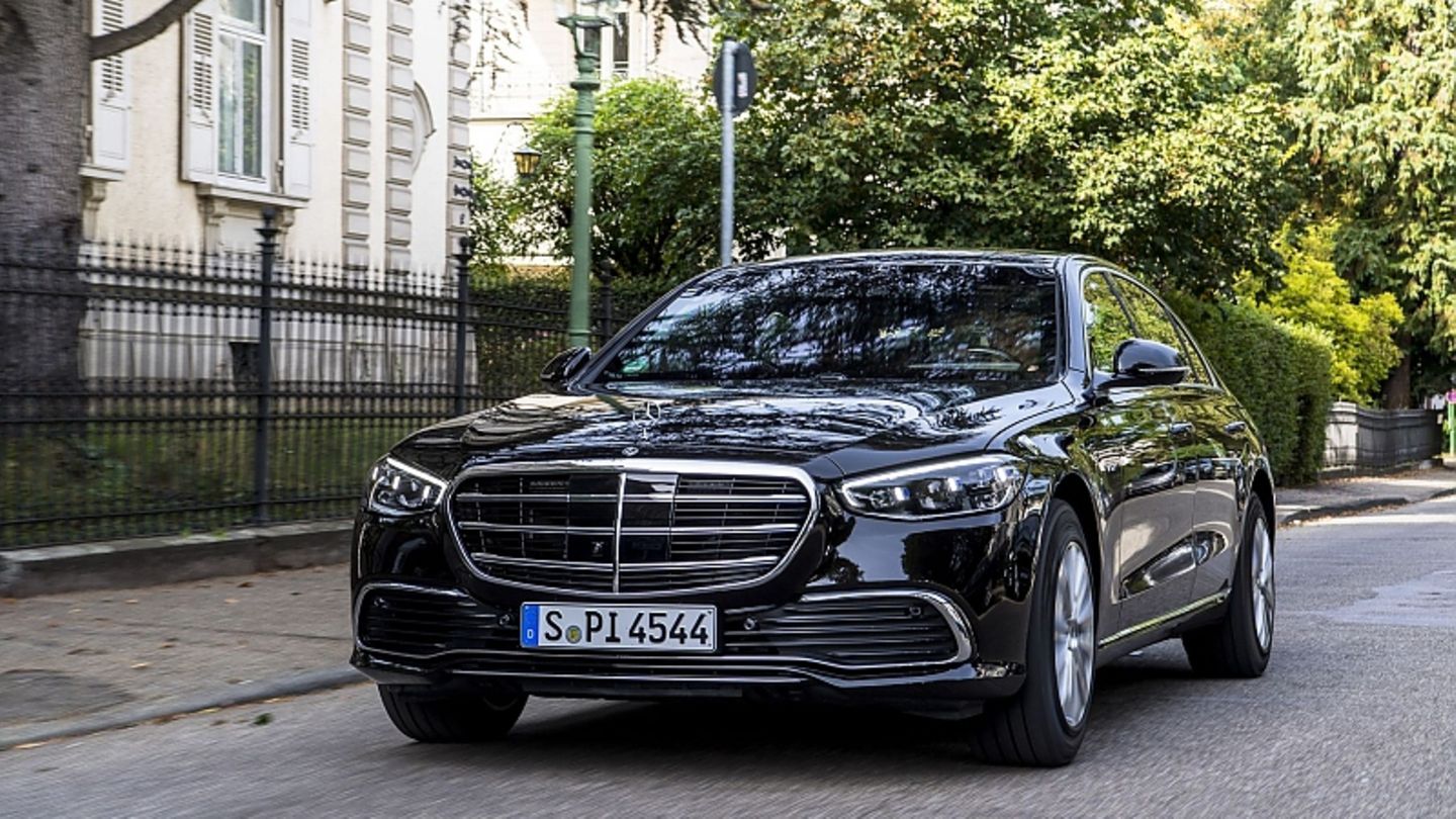 Politicians’ electric cars – often just silly magic: environmental protection instead of personal protection