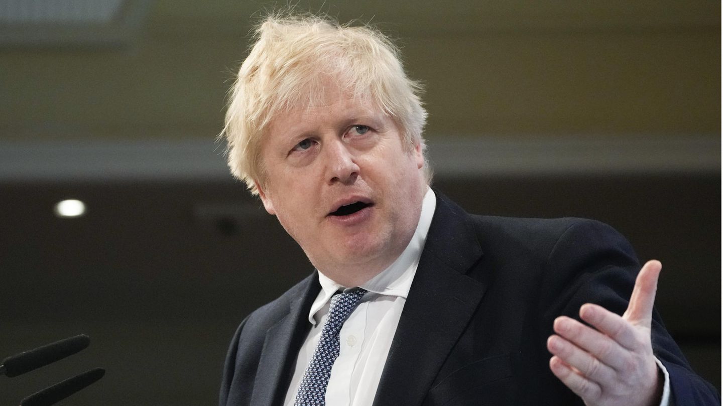 Ukraine: Boris Johnson warns of “biggest war in Europe since 1945”