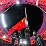 Peking - Chinas Flagge wird eingeholt