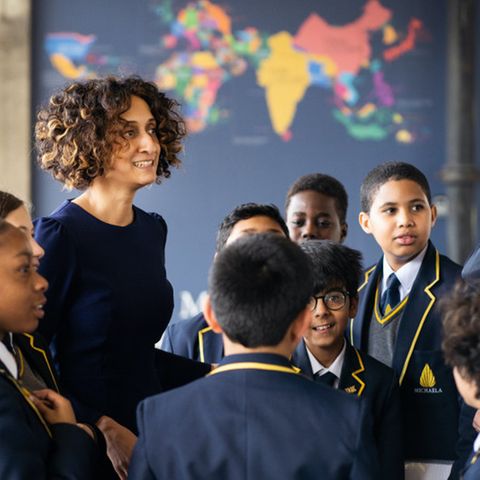 Die Schule wirbt mit dem Slogan: "Ethos einer Privatschule - ohne Gebühren".