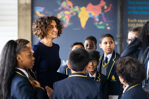 Die Schule wirbt mit dem Slogan: "Ethos einer Privatschule - ohne Gebühren".
