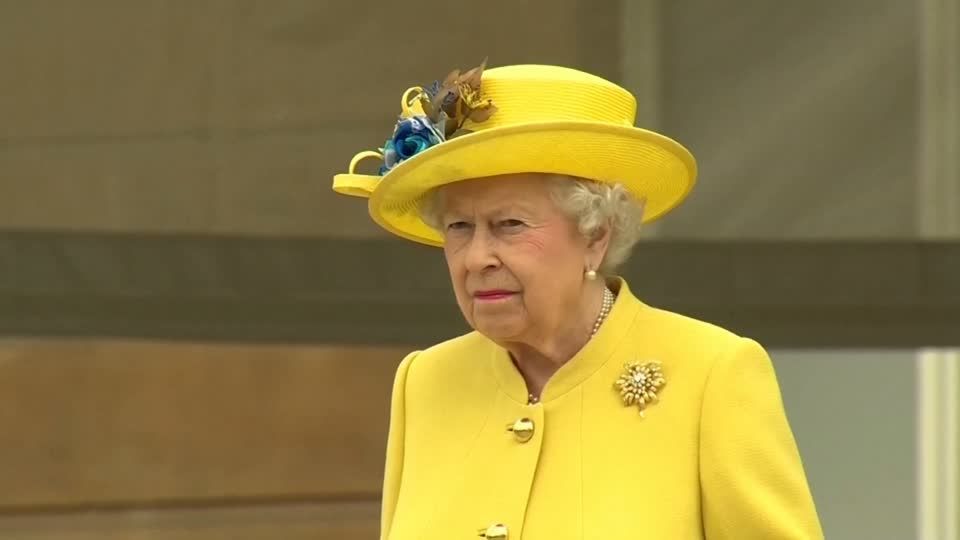 Video: Königin Elizabeth positiv auf Corona getestet