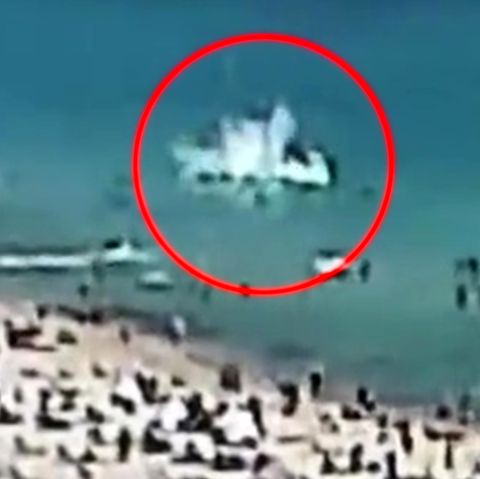Hubschrauber-Absturz: Helikopter stürzt am Strand von Miami ins Wasser