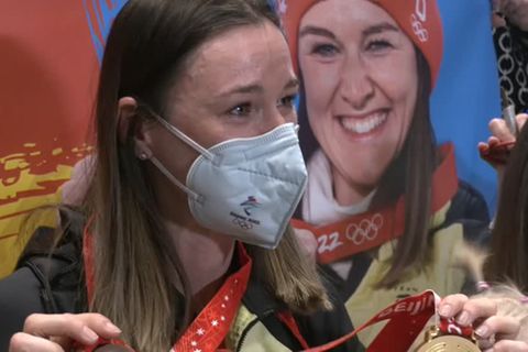 Video: Deutsches Olympia-Team landet mit Medaillen im Gepäck