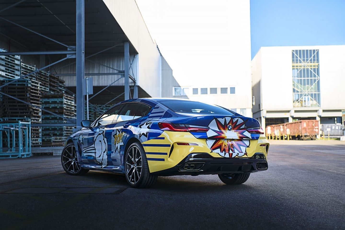 BMW The 8 X Jeff Koons