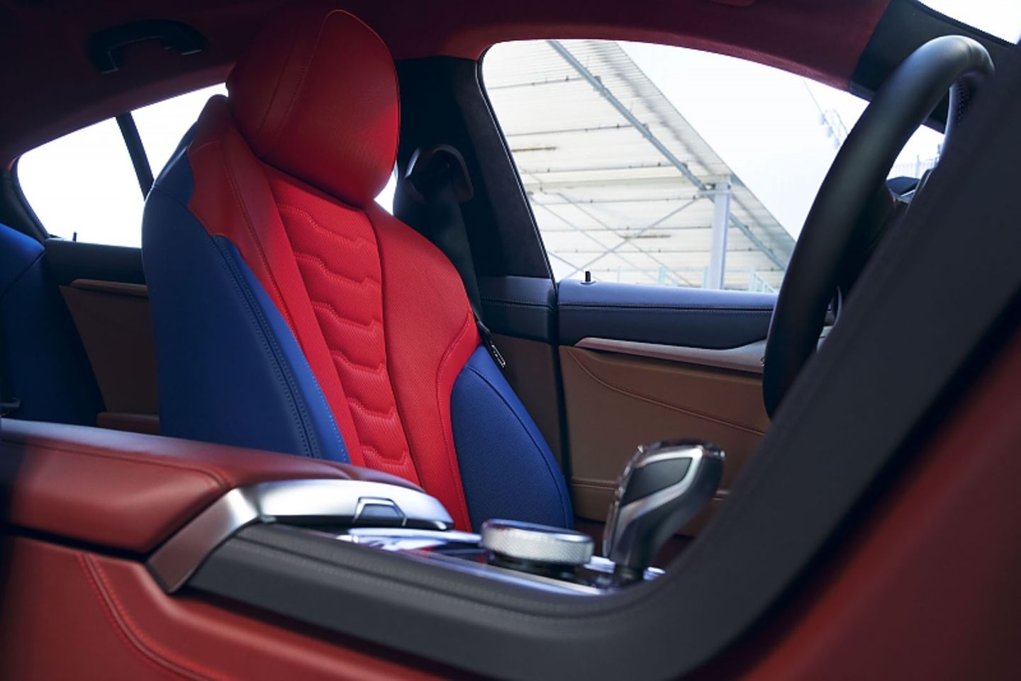 BMW The 8 X Jeff Koons