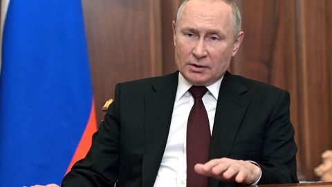 Ansprache an die Nation und an die Welt: Wladimir Putin hat in einer Rede die Staatlichkeit der Ukraine infrage gestellt