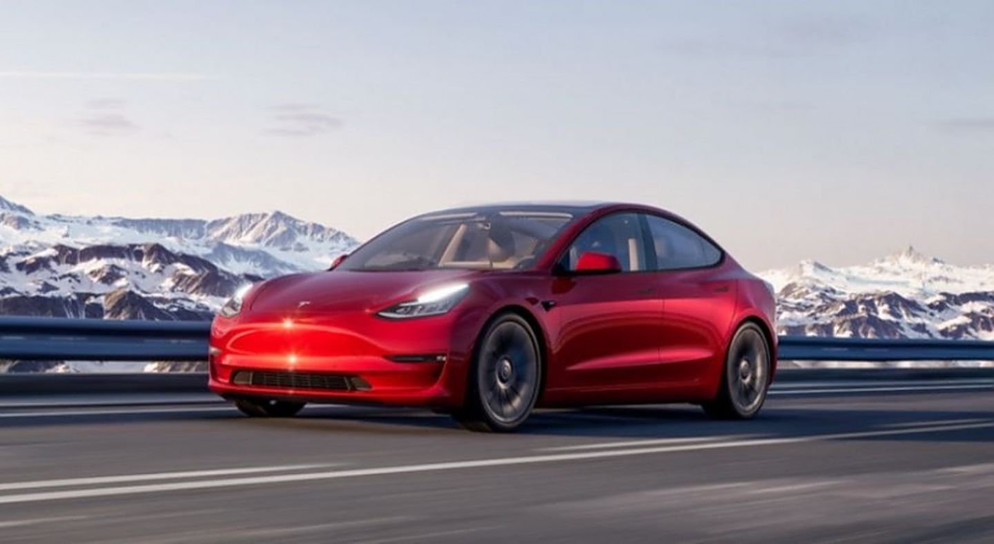 Tesla Model 3 2021