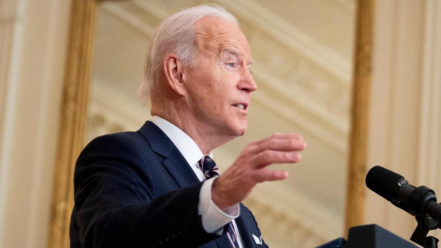 US-Präsident hat im eskalierenden Ukraine-Konflikt neue Sanktionen gegen Russland angekündigt.