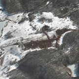 Dieses Satellitenbild soll einen Überblick über einen neuen Einsatz auf einer Lichtung südwestlich von Belgorod zeigen