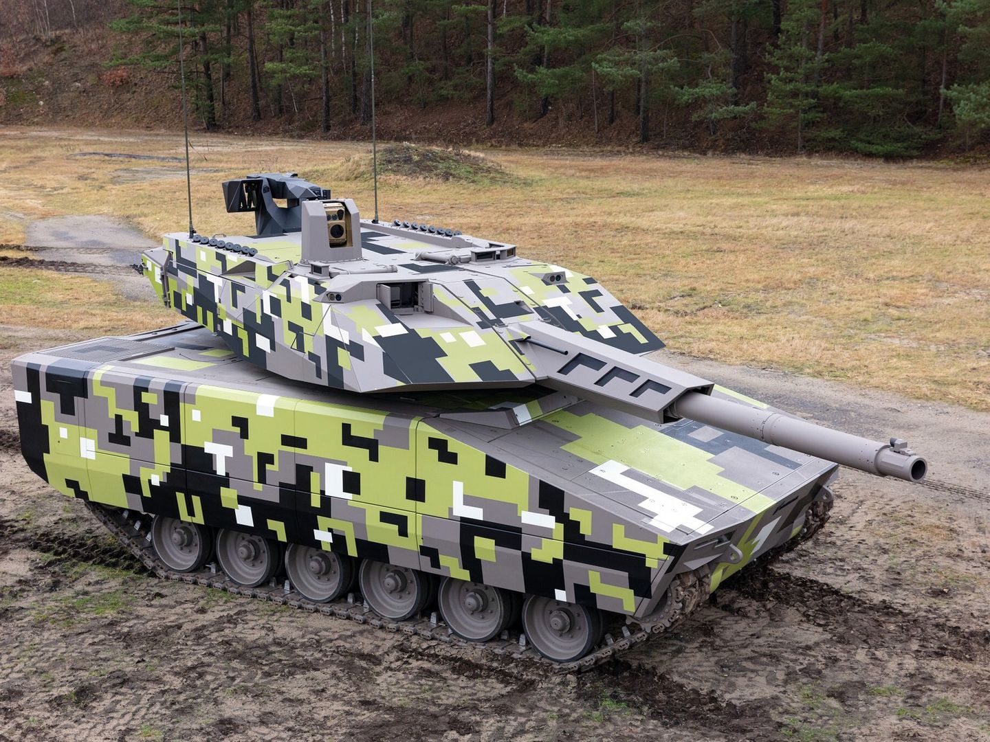 Купить новый немецкий. Kf51 Panther танк. Kf41 Lynx. Lynx БМП. БМП Lynx kf41.