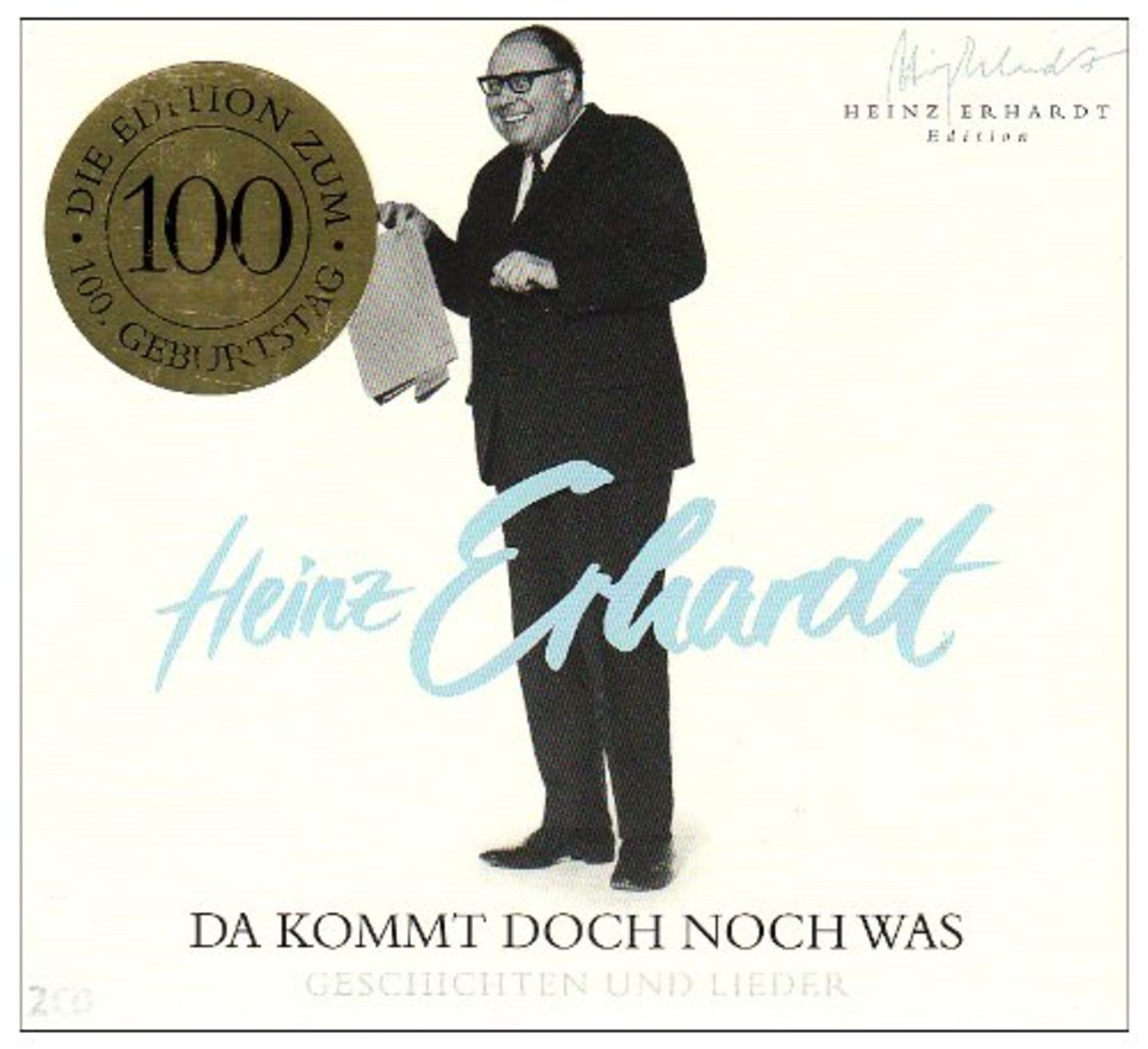 Bundesrepublik: Ludwig Erhard gilt als Vater des Wirtschaftswunder - doch er brachte die Menschen in jener Zeit zum Lachen: Heinz Erhardt war der populärste Komiker jener Jahre, der mit seinen Gedichten, Kalauern, Liedern und Filmen Millionen Menschen Spaß bereitete. Das Hörbuch "Da kommt noch was" versammelt seine besten Nummern jener Jahre. Manches ist heute verstaubt, doch ein Großteil von Erhardts Humor funktioniert noch heute - er ist zeitlos. Bei Audible können Sie sich die Sammlung herunterladen Ludwig Erhard gilt als Vater des Wirtschaftswunder - doch er brachte die Menschen in jener Zeit zum Lachen: Heinz Erhardt war der populärste Komiker jener Jahre, der mit seinen Gedichten, Kalauern, Liedern und Filmen Millionen Menschen Spaß bereitete. Das Hörbuch "Da kommt noch was" versammelt seine besten Nummern jener Jahre. Manches ist heute verstaubt, doch ein Großteil von Erhardts Humor funktioniert noch heute - er ist zeitlos. Bei Audible können Sie sich die Sammlung herunterladen