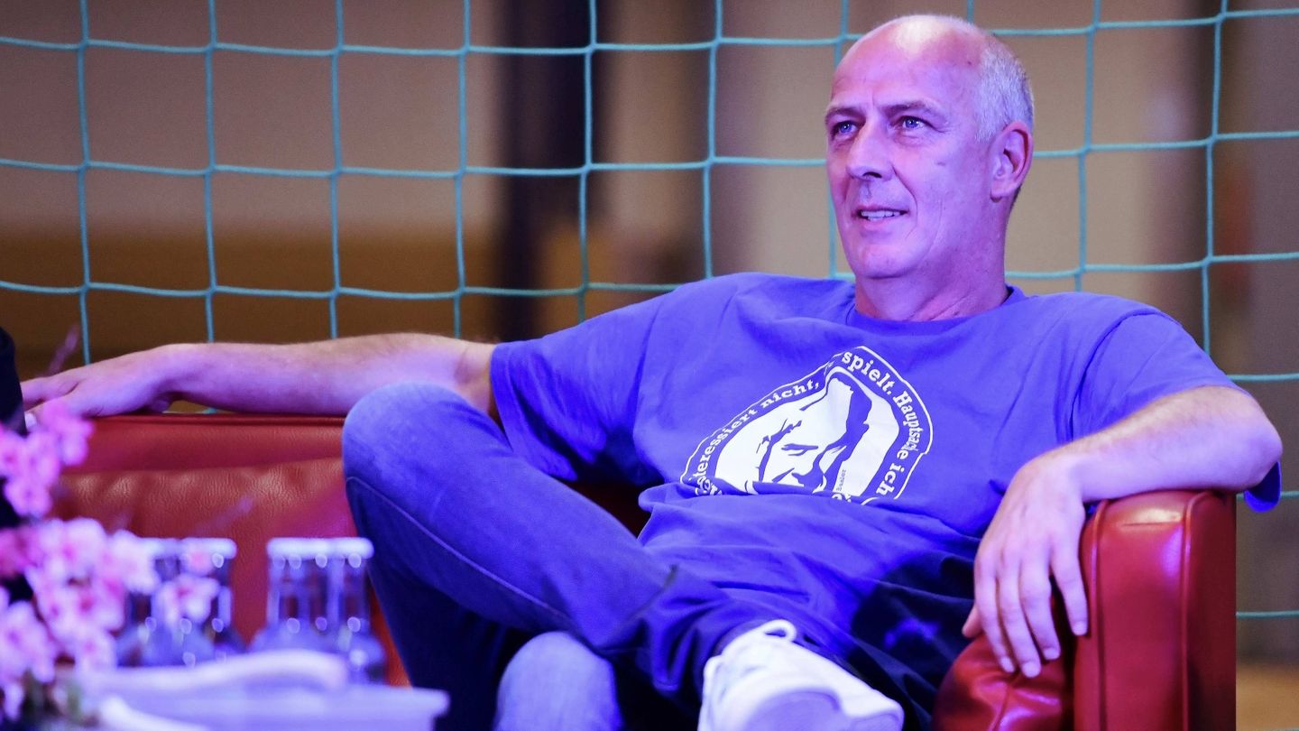 Mario Basler becomes a trainer in the district league C – Lost bet as a trigger