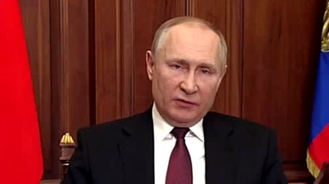 Wladimir Putin kündigt Russlands Angriff auf die Ukraine an