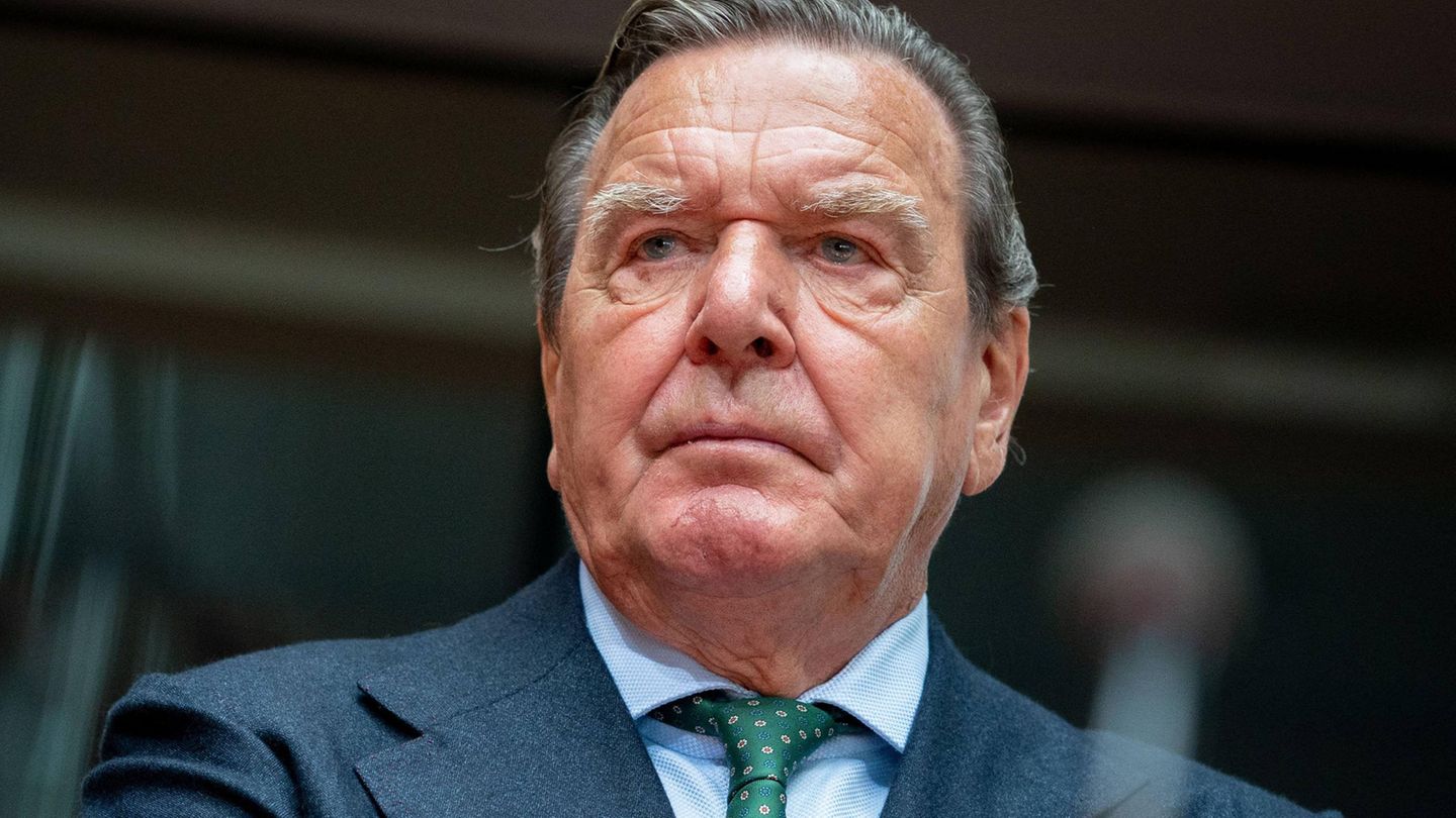 War in Ukraine: Gerhard Schröder calls for an end to it “as soon as possible”.