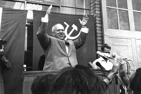 Geschichte Russlands: Chruschtschow bei einer Rede in Österreich