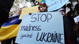 Im Libanon lebende Ukrainer demonstrieren vor der russischen Botschaft
