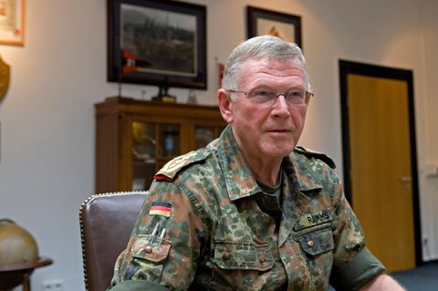 Ex-Nato-General Egon Ramms