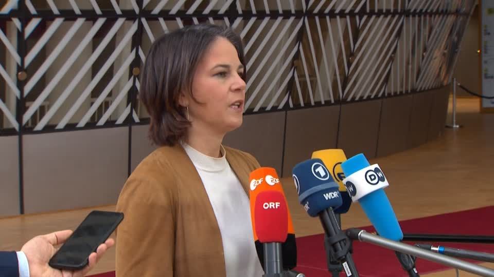 Video: EU verhängt Sanktionen direkt gegen Putin und Lawrow Video: EU verhängt Sanktionen direkt gegen Putin und Lawrow