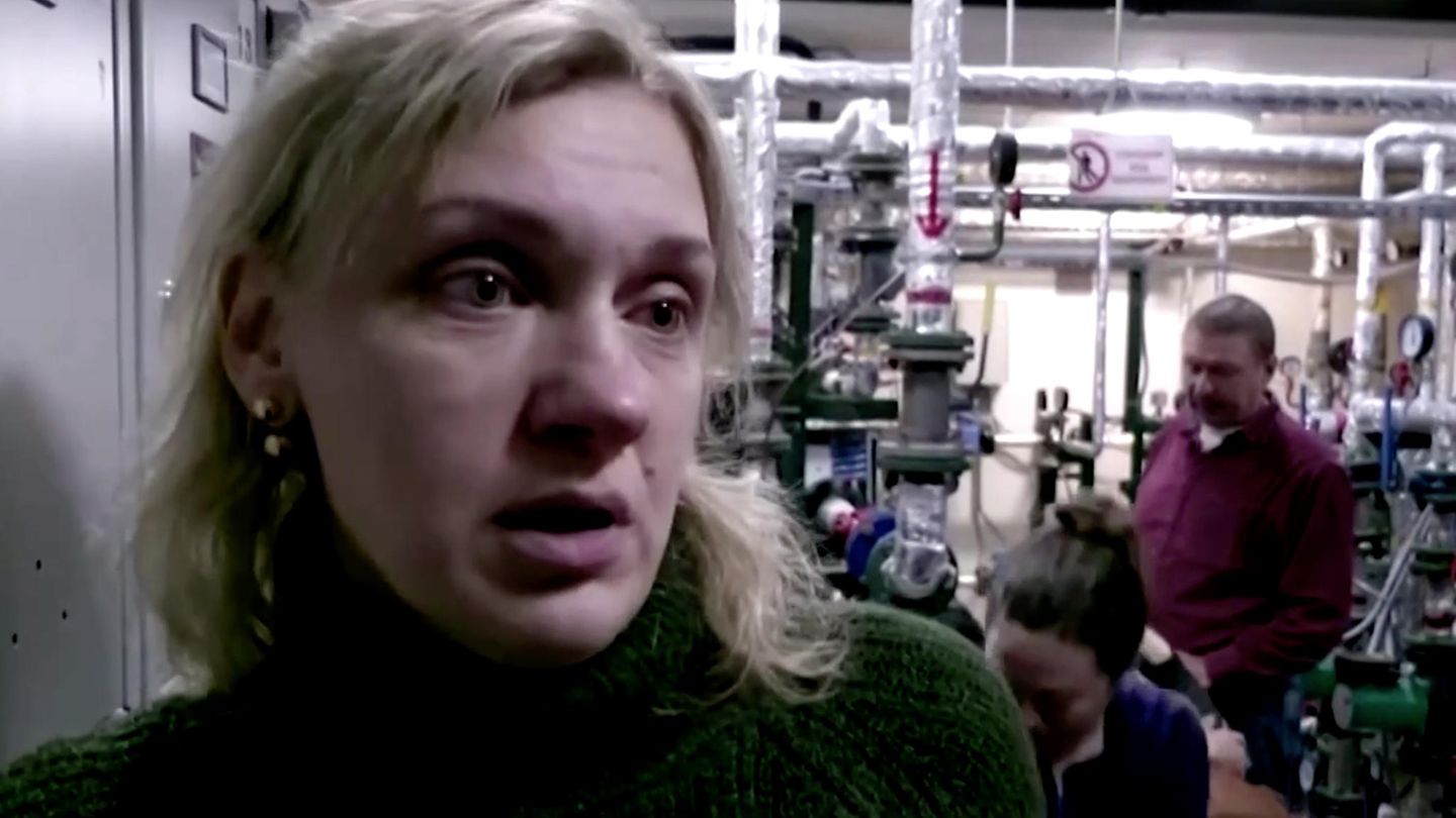 Kiev: People seek protection from Russian attack in hotel basement