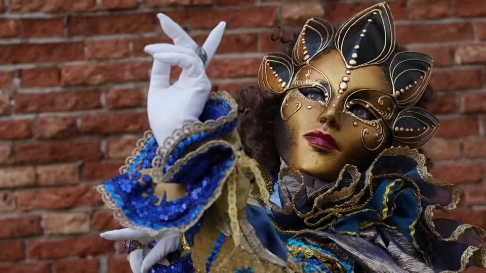 Video: Venedig: Karnevalsfeiern in der Lagunenstadt Video: Venedig: Karnevalsfeiern in der Lagunenstadt