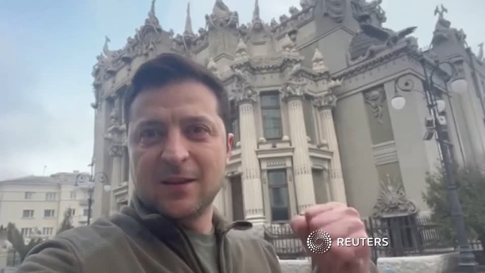 Video: Selenskyj spricht Bevölkerung Mut zu