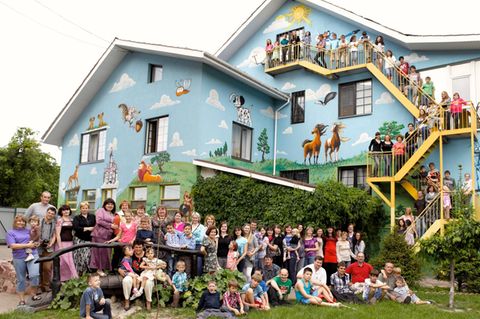 Das Waisenhaus in der Nähe von Kiew, die Kinder sind jetzt auf dem Weg nach Freiburg