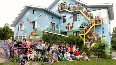 Das Waisenhaus in der Nähe von Kiew, die Kinder sind jetzt auf dem Weg nach Freiburg