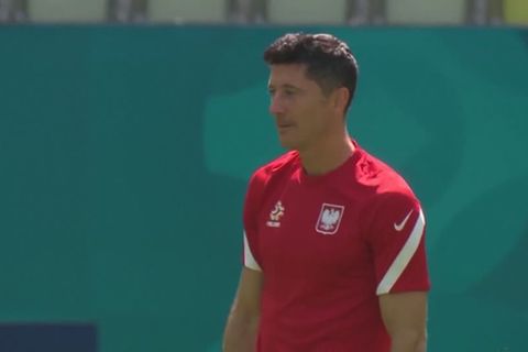 Video: Polens Nationalmannschaft will kein Qualifikationsspiel gegen Russland