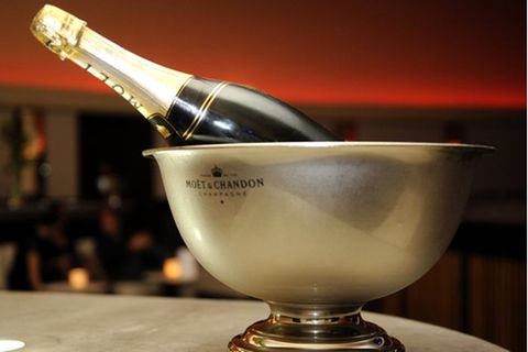 Ecstasy in Champagner-Flaschen: Behördenwarnung aus den Niederlanden