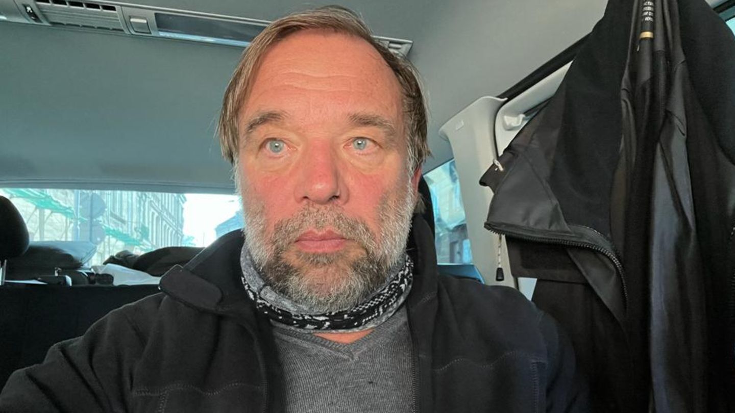 Flucht aus der Ukraine Andrzej Rybak nach seiner Ankunft in Polen