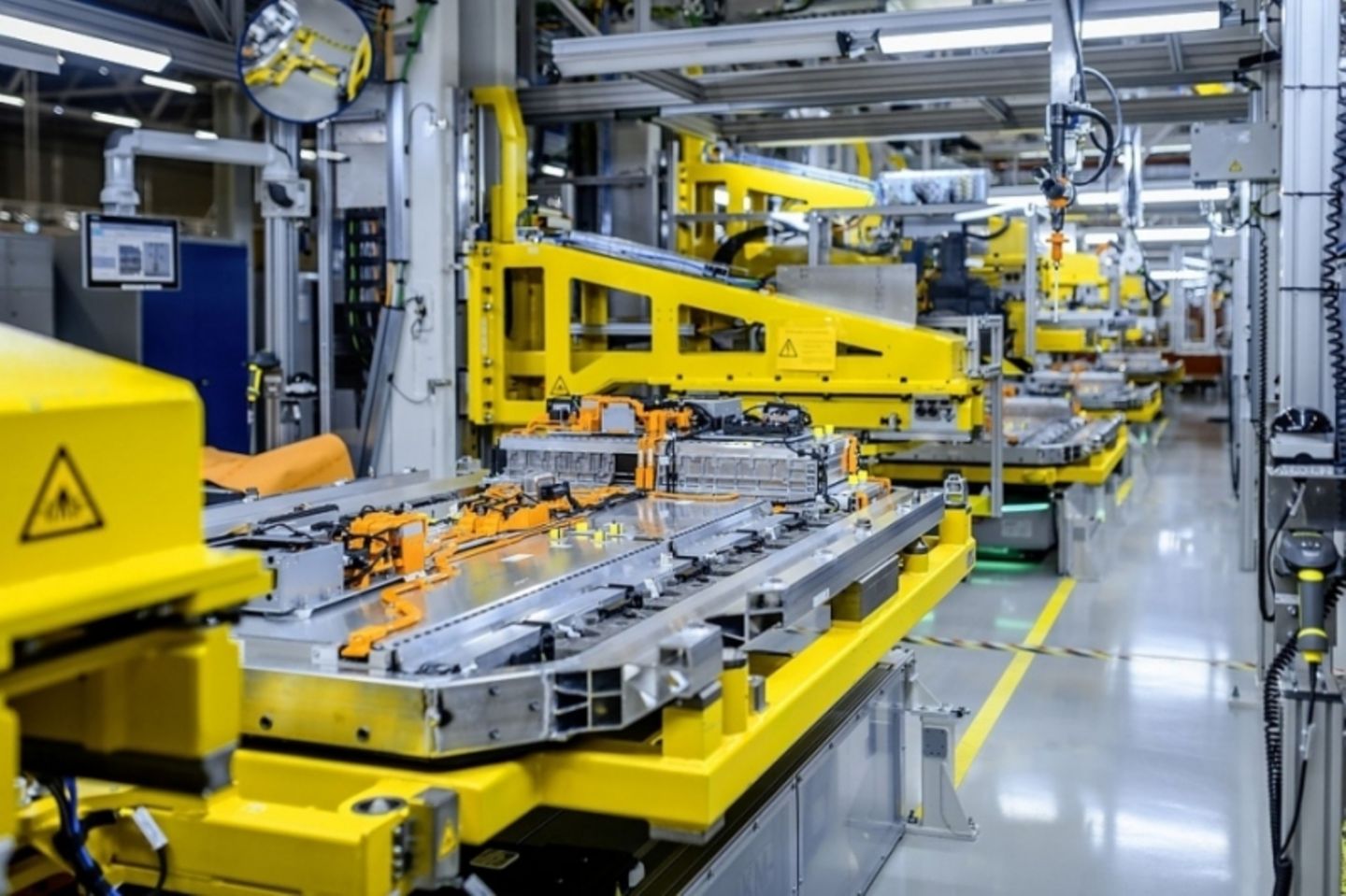 Batteriefertigung bei Mercedes