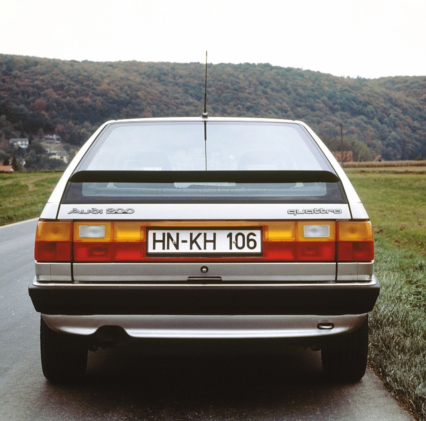Audi 200 Typ 44