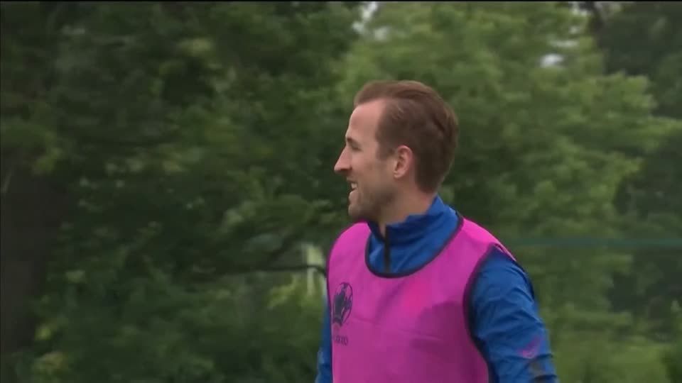 Video: England verweigert Fußballspiele gegen Russland